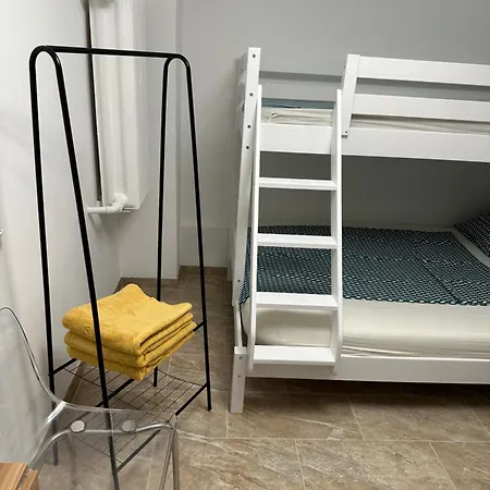 Gemuetliche Gaeste Fuer Ruhige Naechte. Zentral