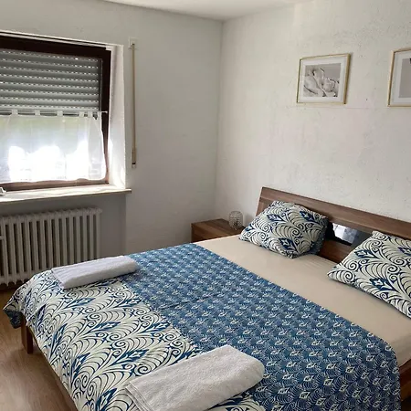 Gemuetliche Gaeste Fuer Ruhige Naechte. Zentral