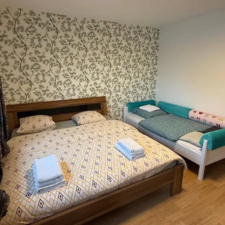 Gemuetliche Gaeste Fuer Ruhige Naechte. Zentral Apartment